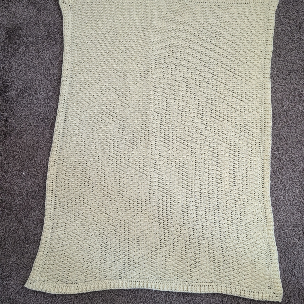 Pastel Yellow Knit Blanket